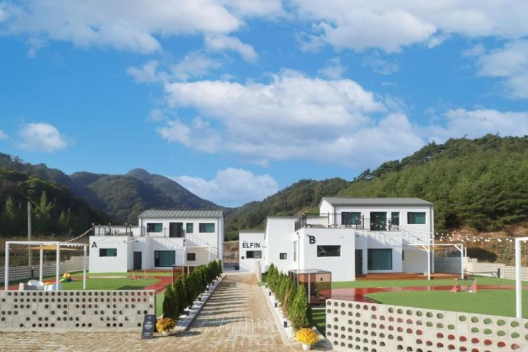 Wanju Elfin Kids Pool Villa, Jeonju