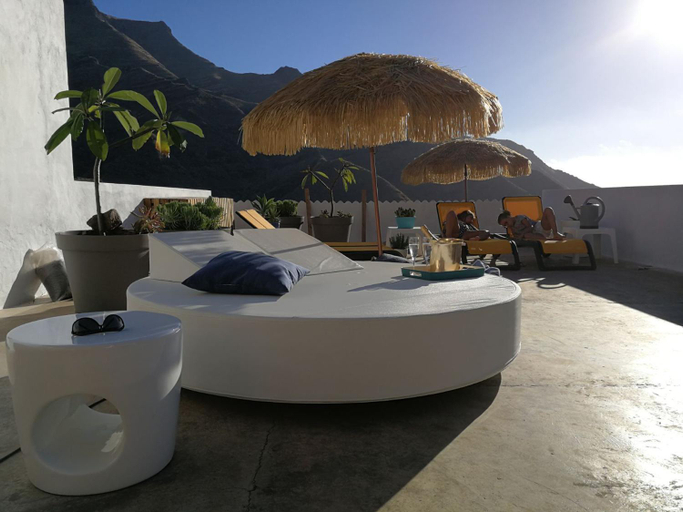 Food & Drinks, Vilna House with private pool, jacuzzi and garden -Optional pool and jacuzzi heating, Las Palmas