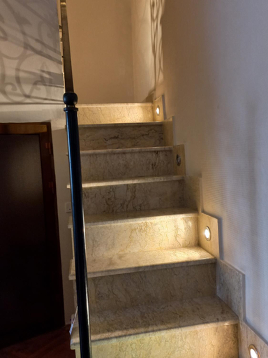 Others 4, Neftiannikov Avenue Apartment, Baku