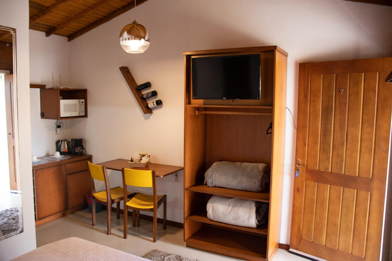 Others 4, Suites 224, Canela