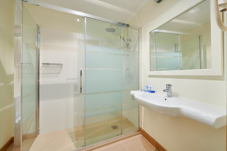 Bathroom 5, Hotel Juan de la Cosa, Cantabria