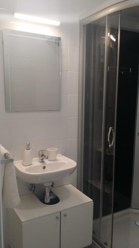 Others 3, Solaria apartments, Pag