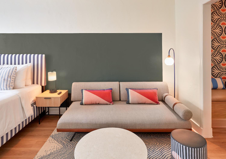 Bedroom 2, Pantera Rosa, Miami-Dade