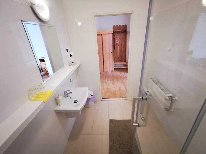 Bathroom, Pensjonat Akacja, Kłodzko