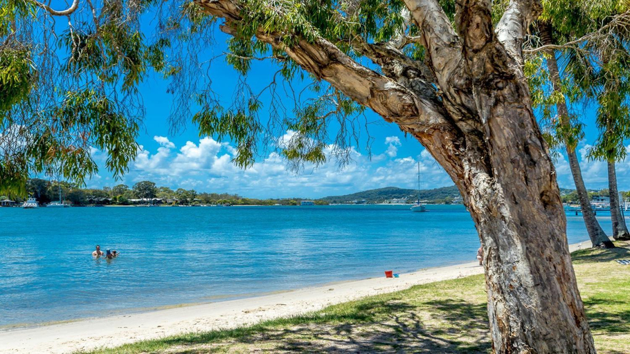 Others 3, 6 Riverside Noosa, Noosa - Noosa-Noosaville