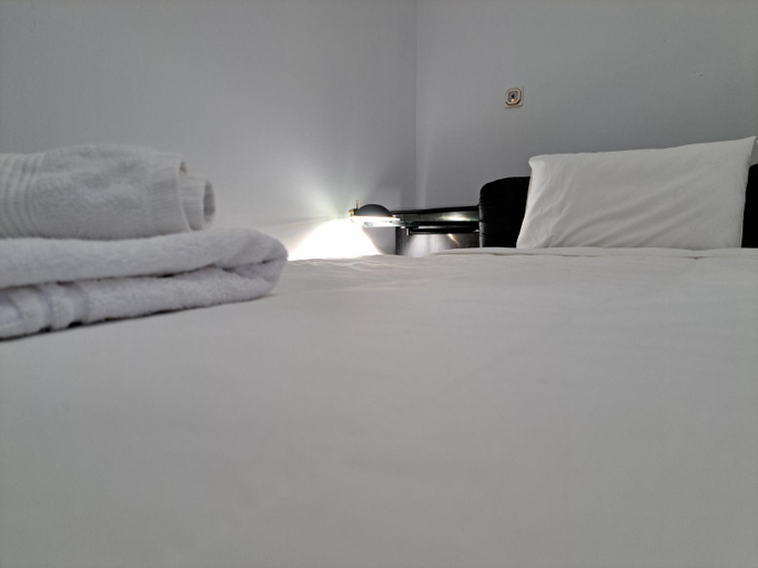 1, Four seasons apartment, Attica