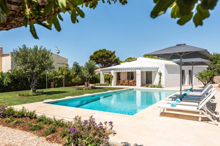 Sport & Beauty 2, Villa Bini Mapa, Baleares