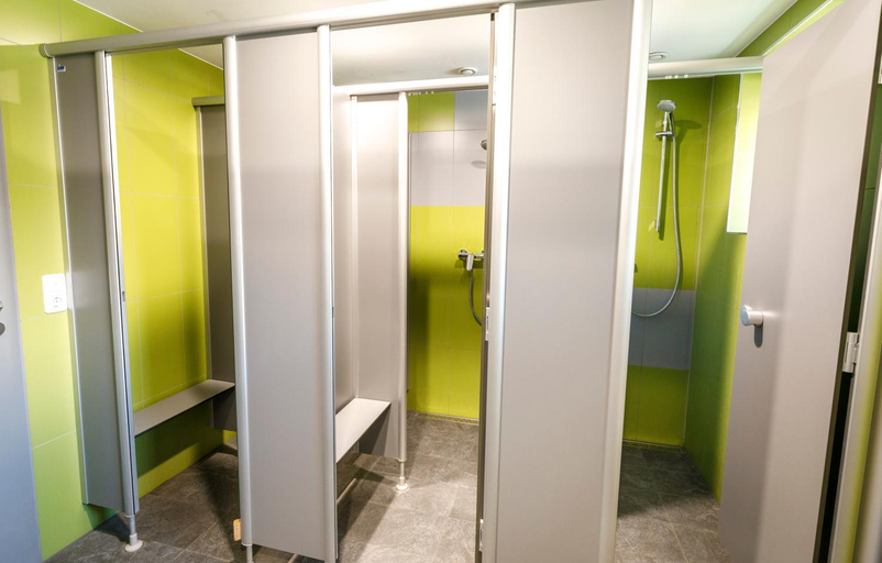 Bathroom 4, Jugendherberge Fussen, Ostallgäu