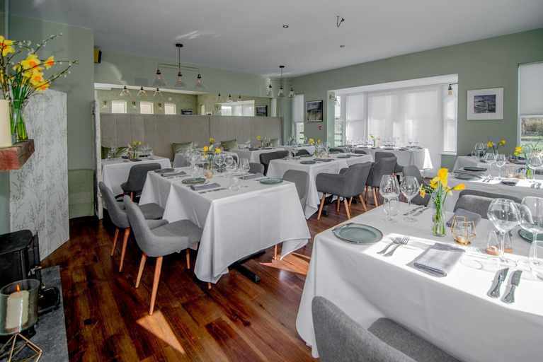 Others 5, Oar restaurant and Rooms