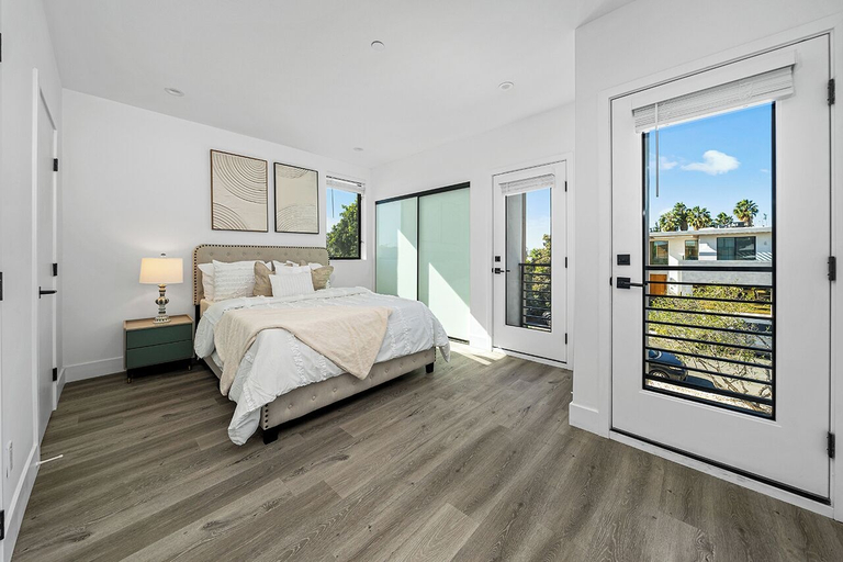 Bedroom 1, The Melrose Hollywood, Los Angeles