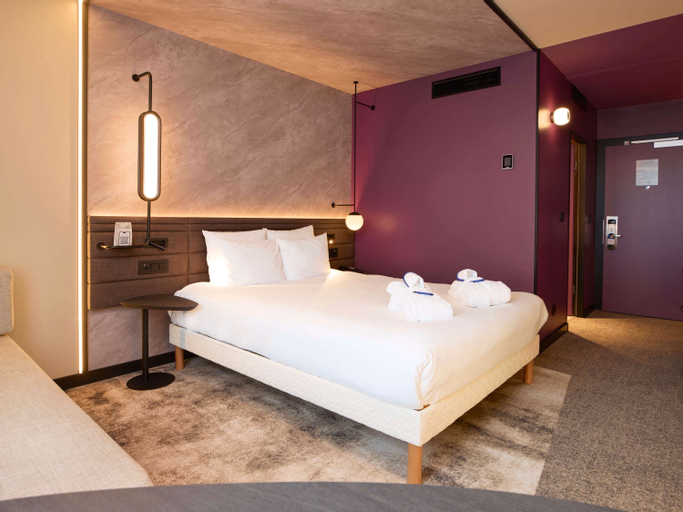 Bedroom 2, Novotel Zurich Airport Messe, Bülach