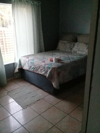 Others 3, TL YAHWEH GUEST HOUSE, Ekurhuleni