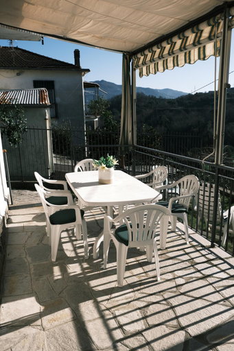 Food & Drinks, Giorgio's Flowery House by PortofinoVacanze, Genova