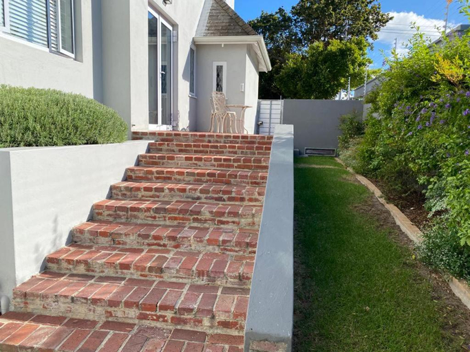 Others 3, Spacious Guest Apartment in Rondebosch, City of Cape Town