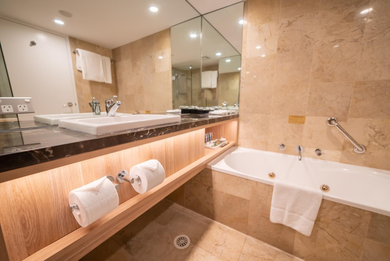Bathroom 13