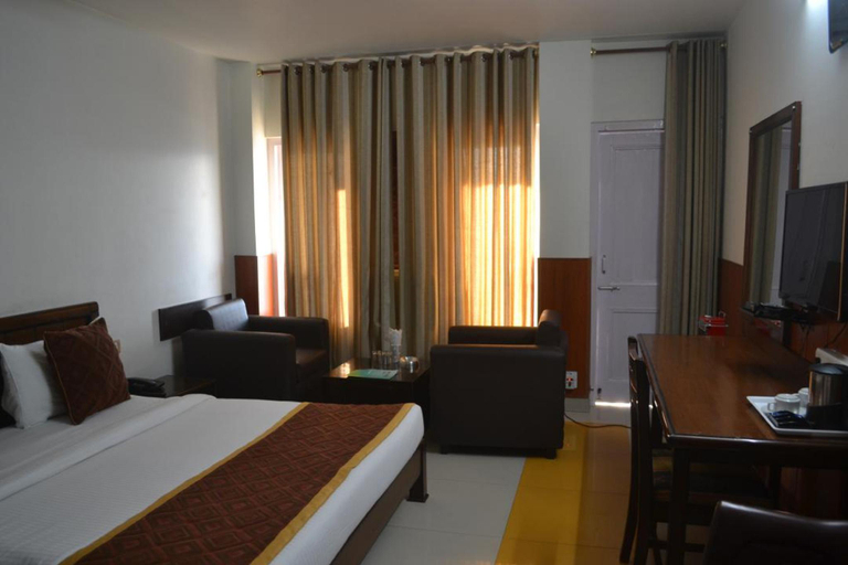 Bedroom 3, Hotel Sagar View, Bilaspur