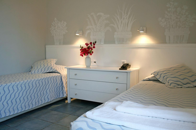 Bedroom 2, Zefiros Traditional Hotel, Ionian Islands