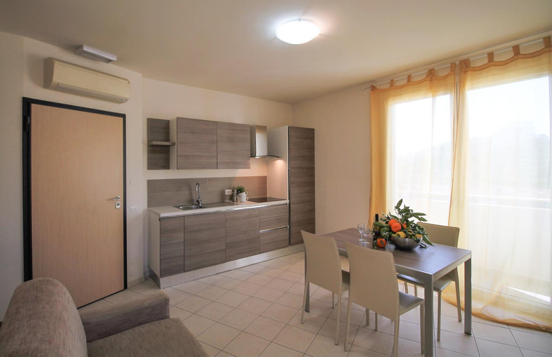 Dining Room 6