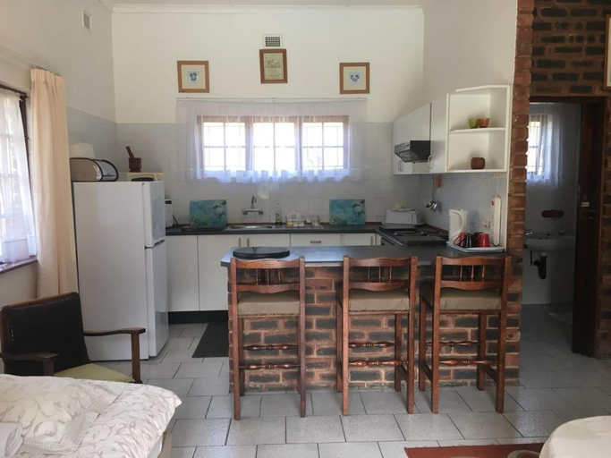 Others 1, Smiths Cottage, eThekwini