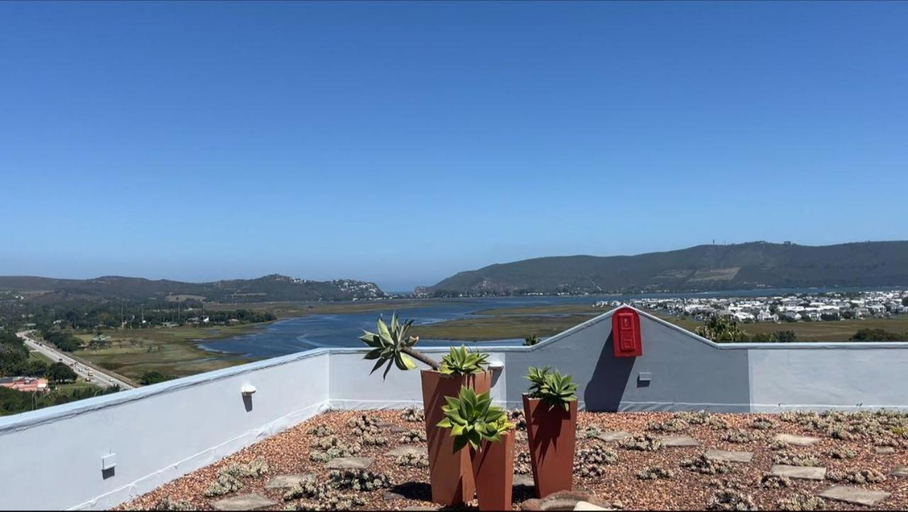 Others 5, Knysna Studio Luxury Escape at HeadsView!, Eden