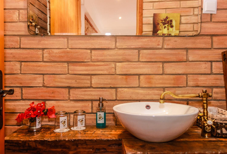 Bathroom 5, Casa da Tita, Loulé