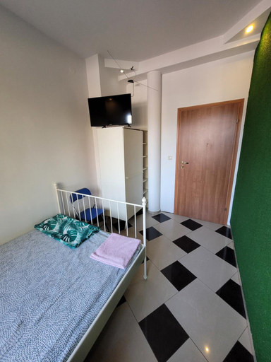 Others 4, GuestHouse, Piaseczno