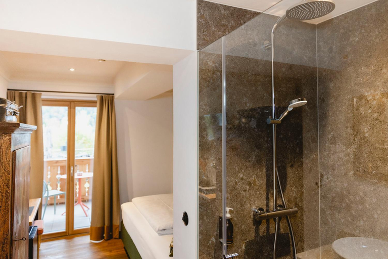 Bathroom 3, Landhotel Berau, Gmunden