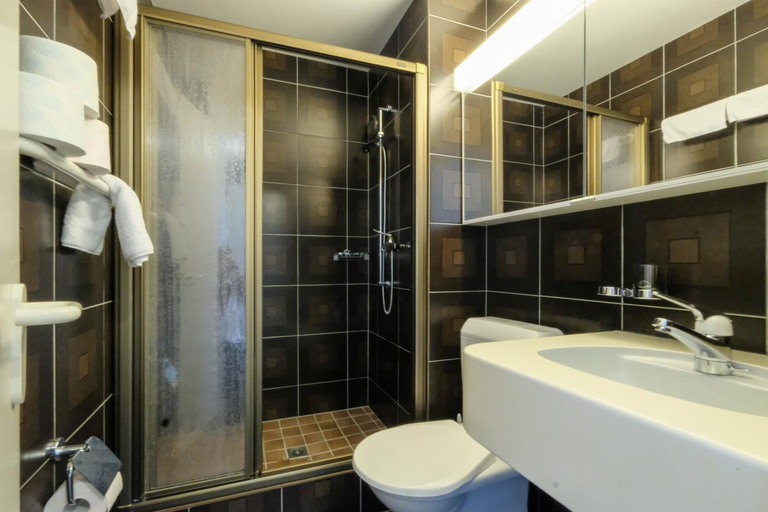 Bathroom, Seewohnung 2, Niedersimmental
