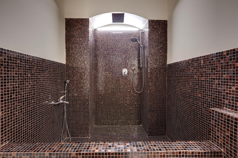 Bathroom 3, 2016 Apartments, Florence