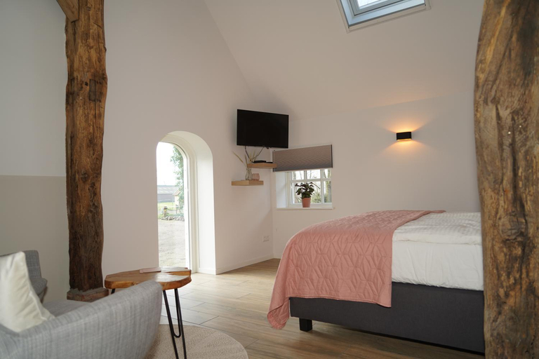 Others 2, B&B de Smale, Borculo