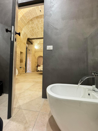 Bathroom 2, Amale Suite 27 Emotional Relax, Bari