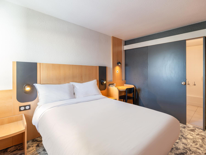 Bedroom 13