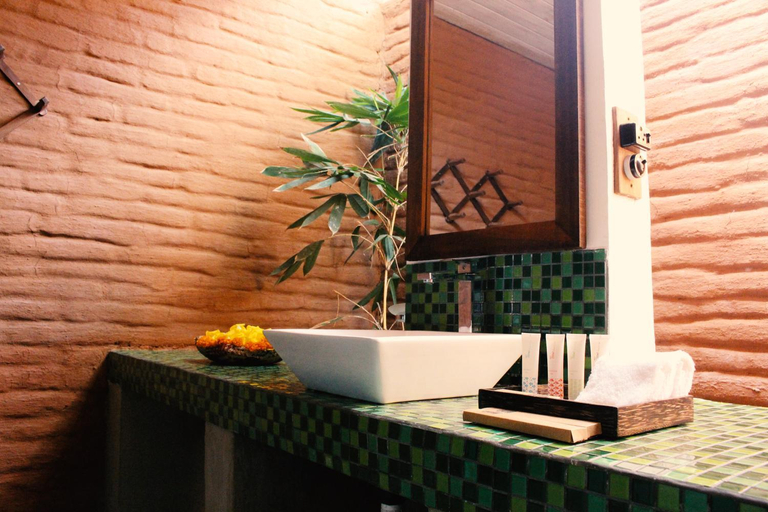 Bathroom 3, Ayurvie Sigiriya - Ayurvedic Retreat, Dambulla