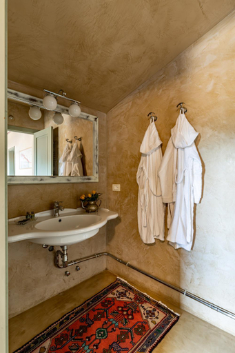 Bathroom 6