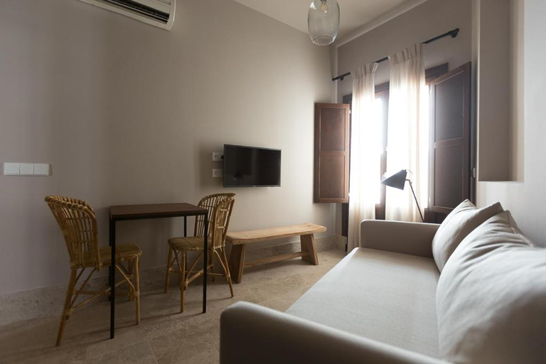 Bedroom 2, Chacon Apartments & Suites, Málaga