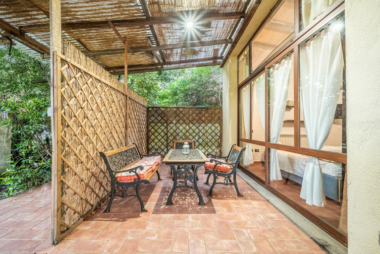 Others 4, Villa Santa Gabriella, Grosseto
