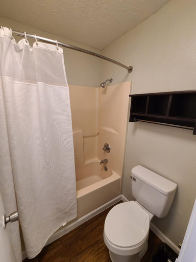 Bathroom, Mississippi Hotel, Noxubee