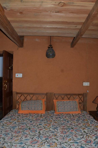 Bedroom 2, Shivanandi River Lodge, Chamoli
