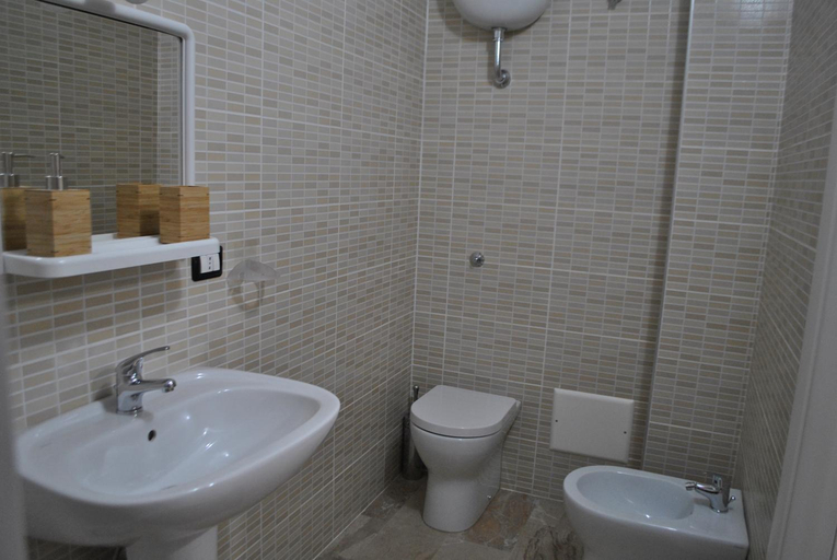 Bathroom 2, B&B Scilla Mare, Reggio Di Calabria