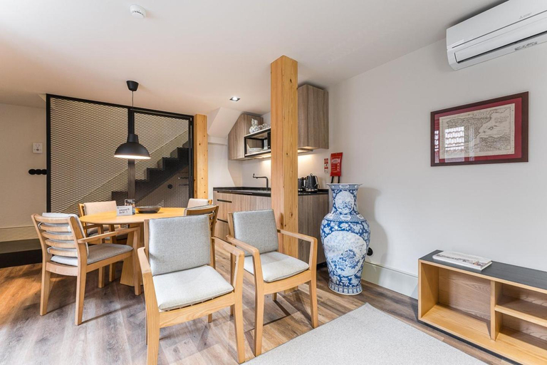 Others 2, GuestReady - Mercadores 150, Porto