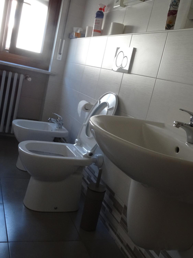 Others 3, Ostello Cuneo, Cuneo