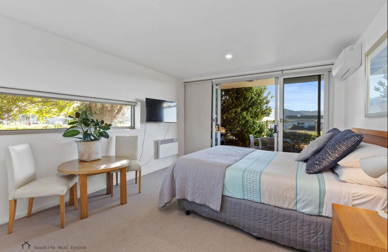 Others 4, Apollo Blue Oceanview Unit 1- B Free WIFI, Colac-Otway - South