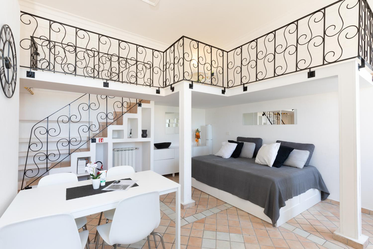 Bedroom, Anco Marzio House, Roma