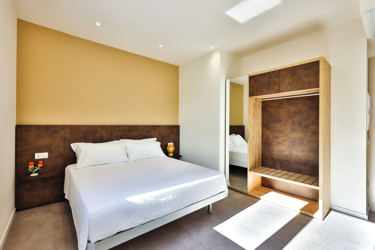 Bedroom 4, Apho Apartment-Hotel, Rimini