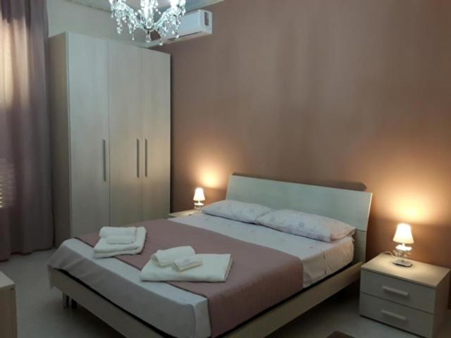 Others 5, B&B La Giara, Catania