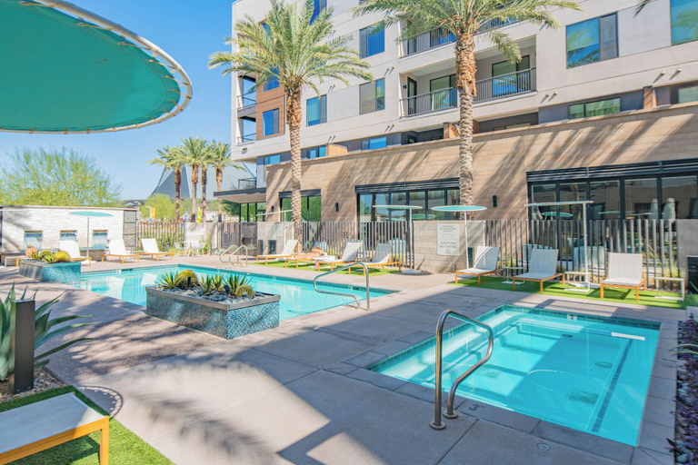 Sport & Beauty 5, ROVE LIVING/KB - Trovita Rio, Maricopa