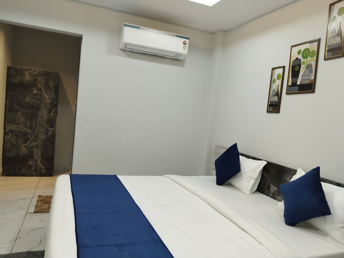 Bedroom 3, Hotel Blue Paradise, Indore