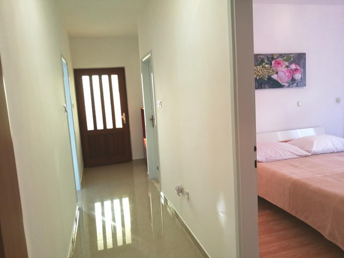 Bedroom 2, Apartments Jure Miljak, Podstrana