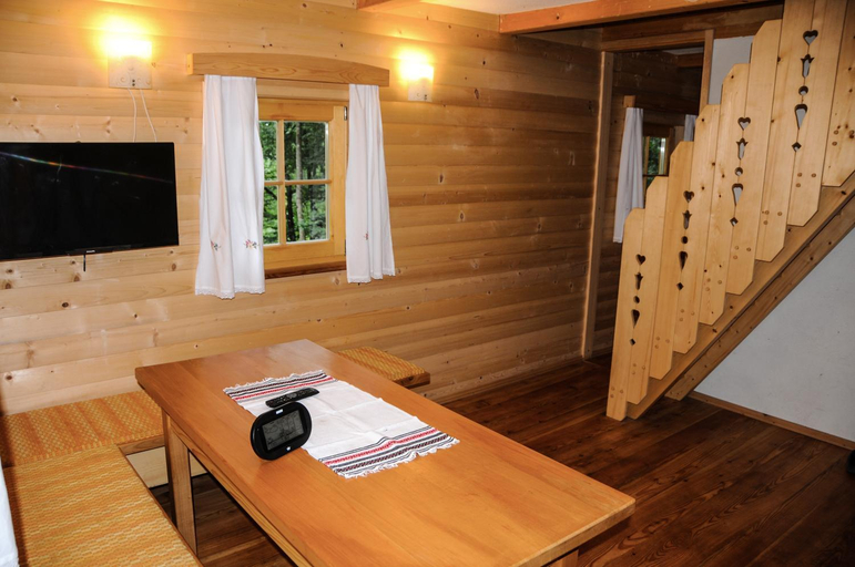 Others 5, Gorska hiska Vogar nad Bohinjskim jezerom, Bohinj