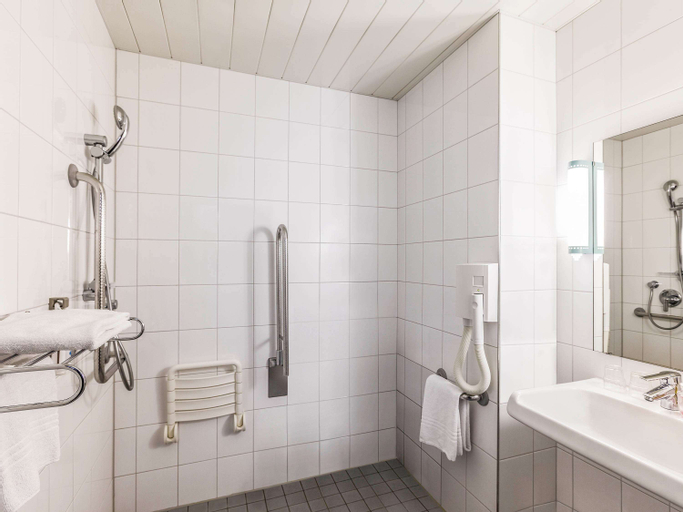 Bathroom 3